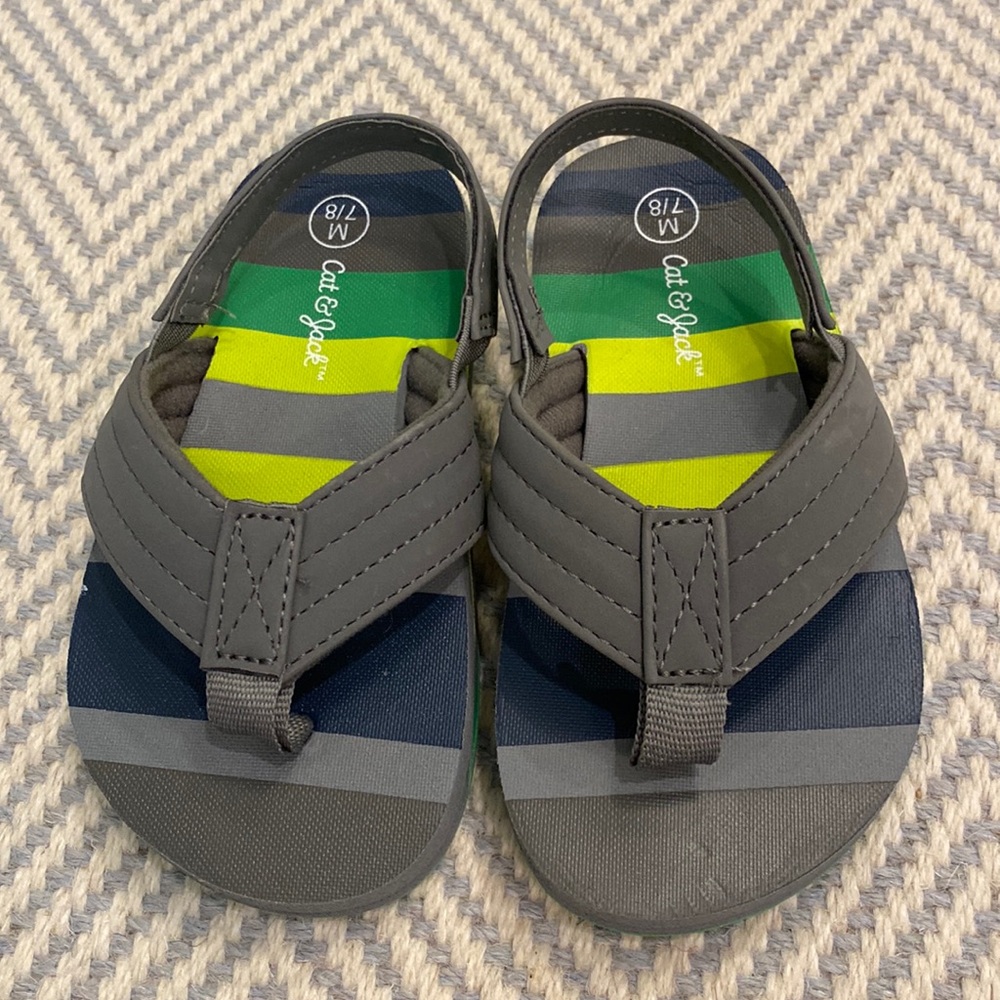 Toddler flip flops